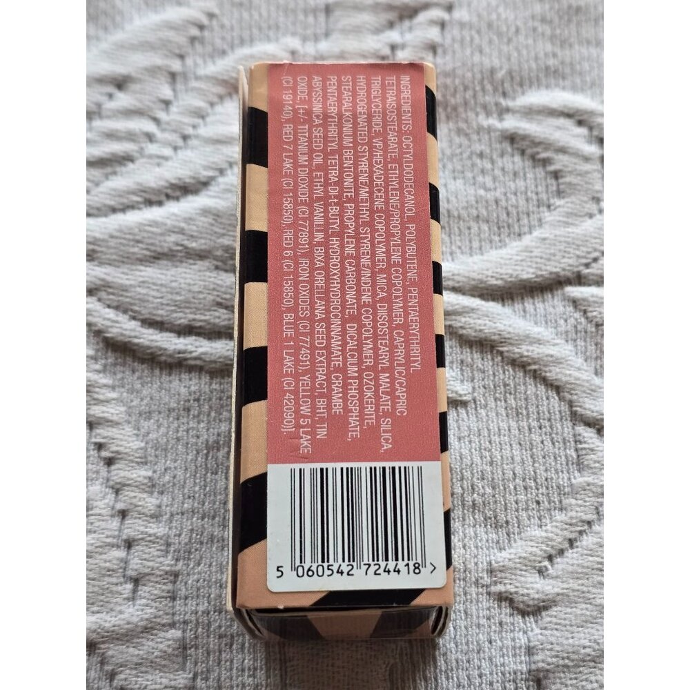 Charlotte Tilbury Hot Lips 2 - In Love With Olivia - Picture 8 of 9